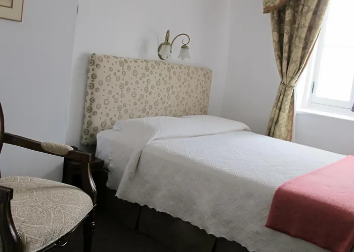 Au Petit Hôtel